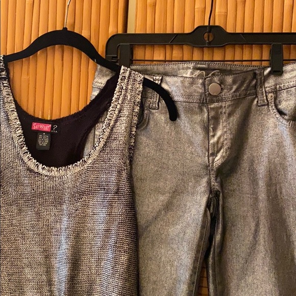 Pants - Picture 2 of 4